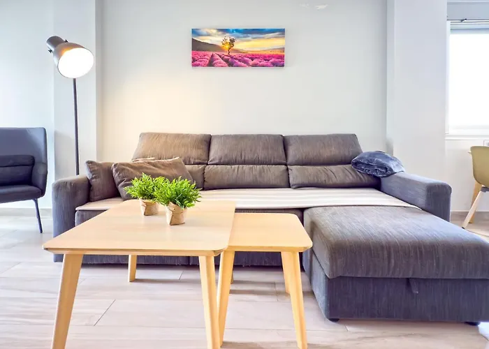 In With Fabulous Views *