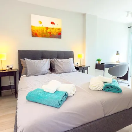 In With Fabulous Views Апартаменты *