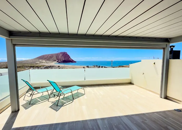 In With Fabulous Views *